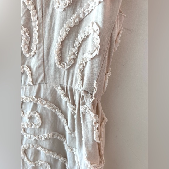 VINTAGE Linen-Like Beige Sleeveless Dress with 3D Ruffled Ribbon Details - Picture 6 of 13